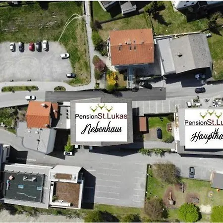 Pension St.Lukas Pfunds Buitenkant foto